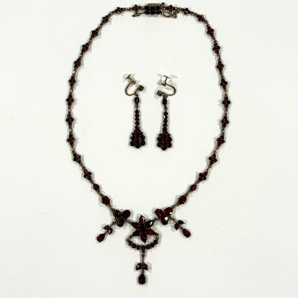 Vintage Red Garnet Bohemian Necklace & Screwback Earrings Set Victorian Revival - Picture 4 of 16